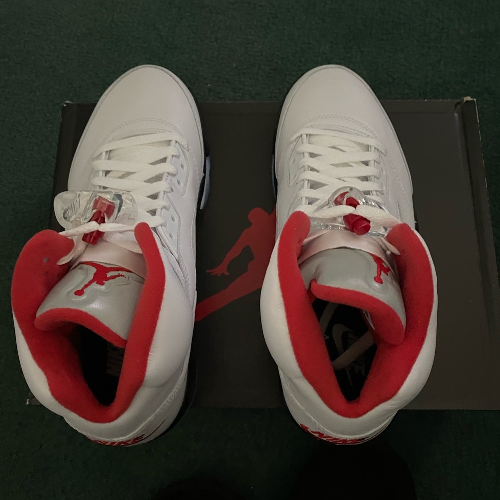 I’m retro Jordan 5’s
